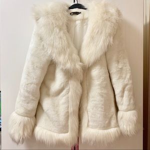Faux Fur Coat off white
